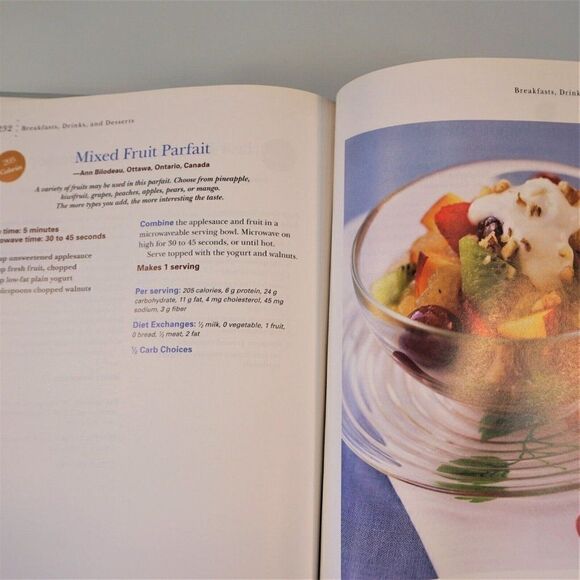 Eat Up Slim Down 150 Delicious Recipes For Weight Loss 2008 HC Annual Recipes - Picture 8 of 12